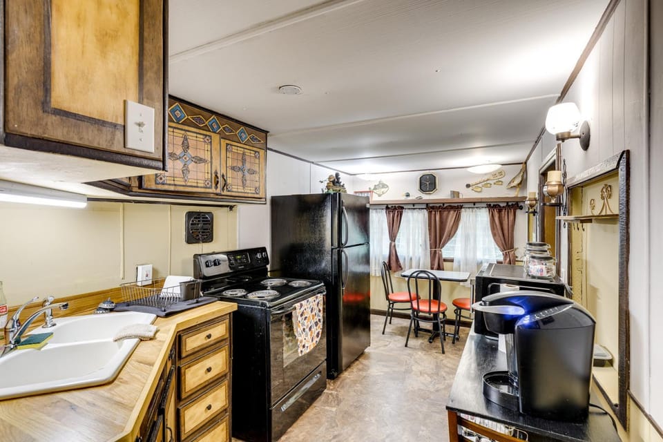 No Pet Fee! Peaceful Escape at Towner Properties House in Alabama