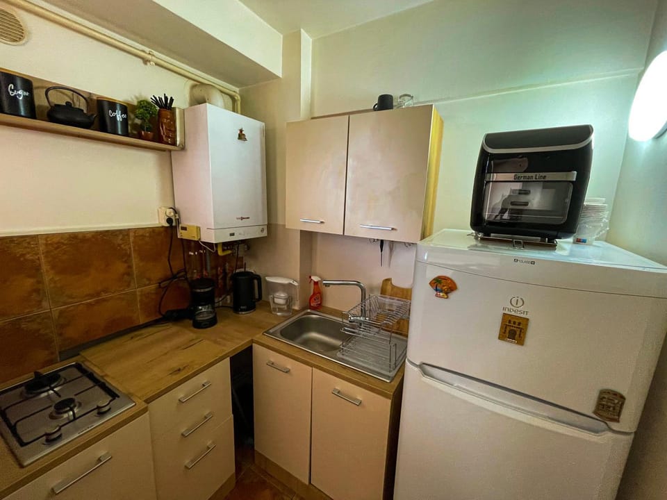 Railway Retreat - Sunset View Apartment in Brasov