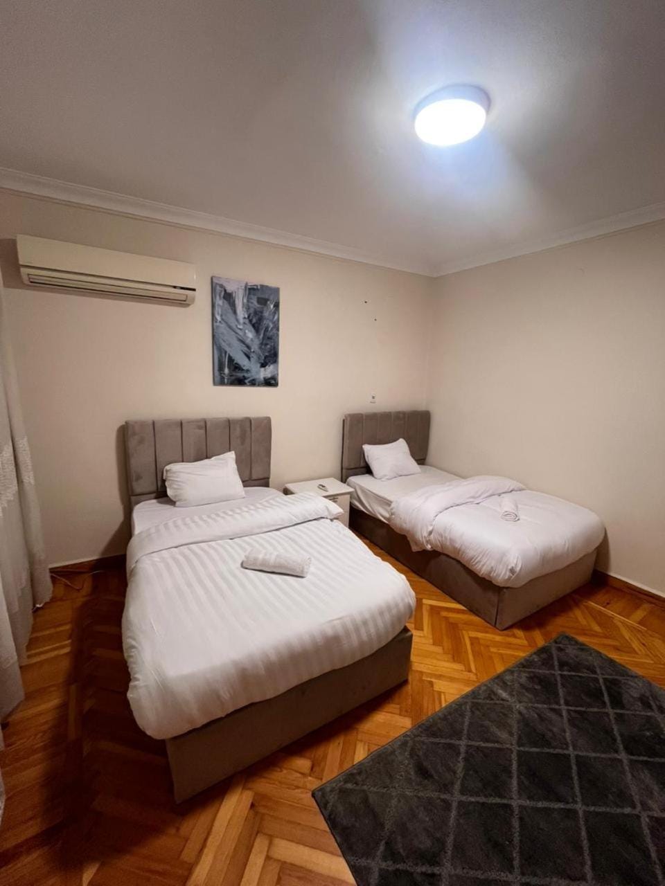 Zamalek Southwest central 3BR Apartment in Cairo
