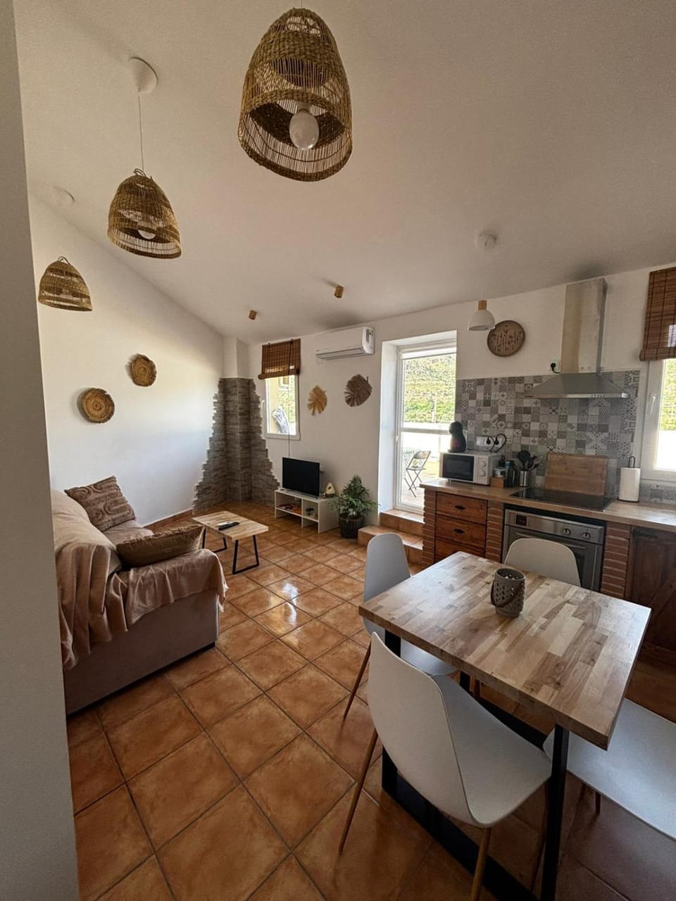 Living room, Dining area