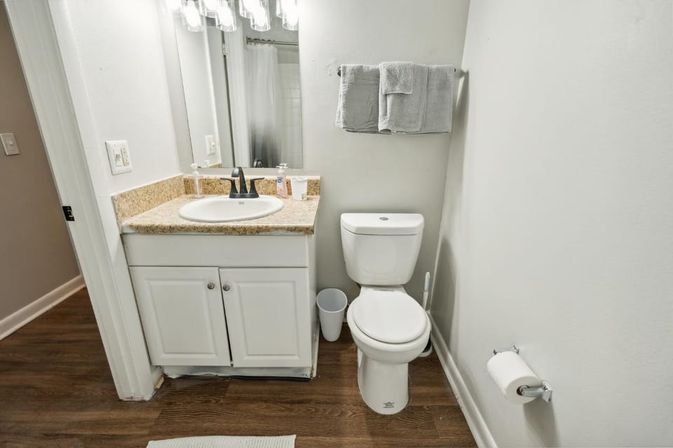 Brentwood A2 I Cozy & Comfy I 2Bd I Free Parking Apartment in Nashville