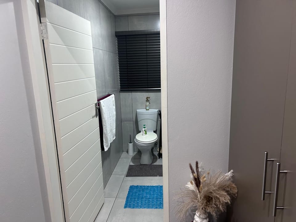 Private Space in a House Vacation rental in Pretoria
