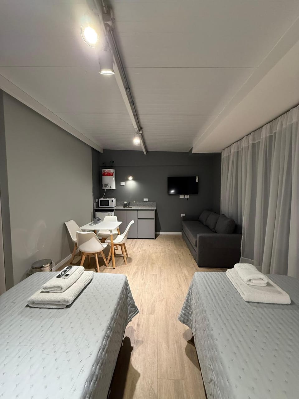 Bed, TV and multimedia, Kitchen or kitchenette, Living room, Bedroom, towels