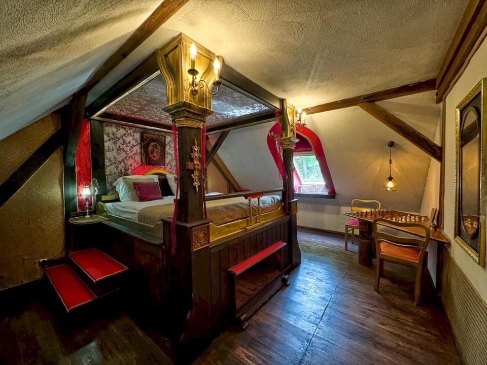Cottage With Sauna, Pub & Terrace Apartment in Lower Silesian Voivodeship