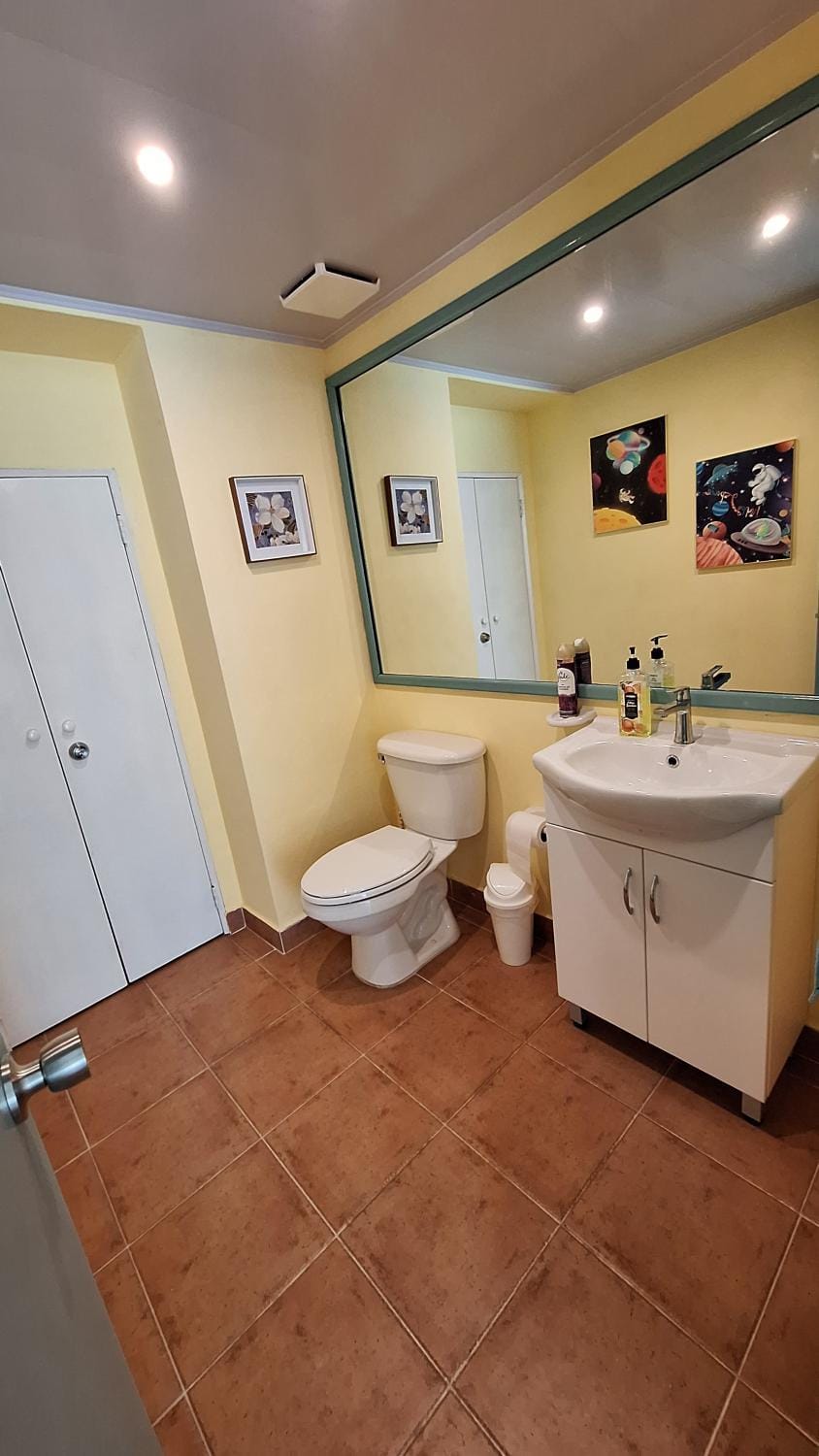 Toilet, Bathroom