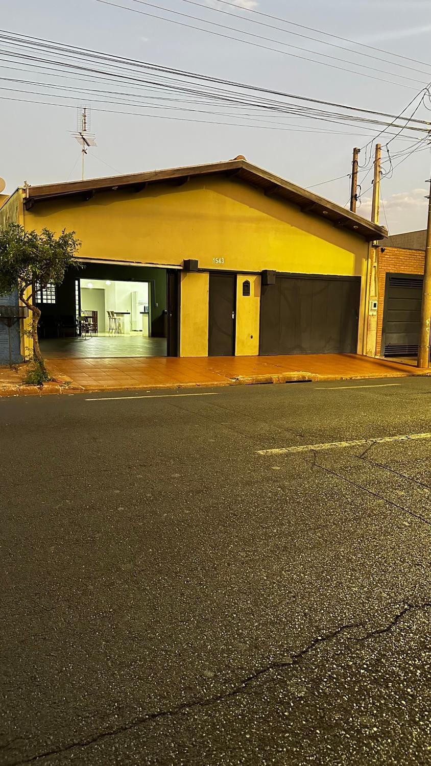 Casa Coqueiros House in Barretos