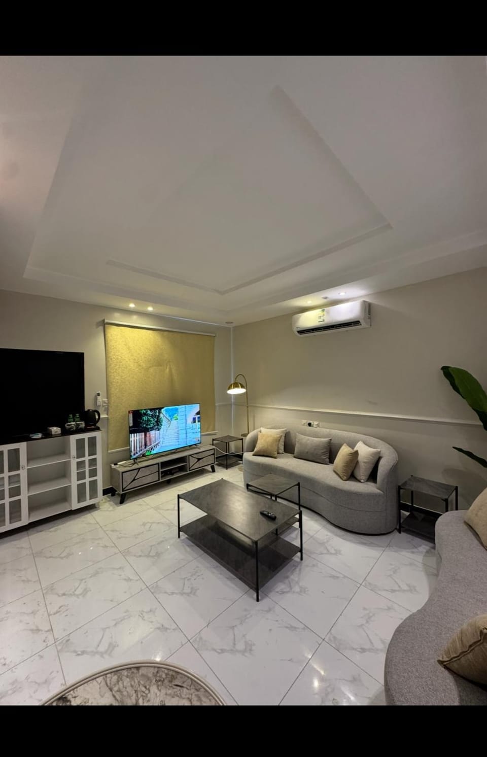 TV and multimedia, Seating area, Evening entertainment