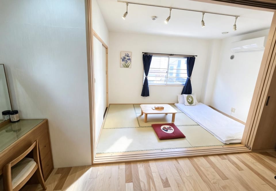 浅草小胎楼一户建Asakusa Hanahi Asakusa Temple Villa 3 min walk to Asakusa Temple Direct access to Narita and Haneda Airport Apartment in Japan