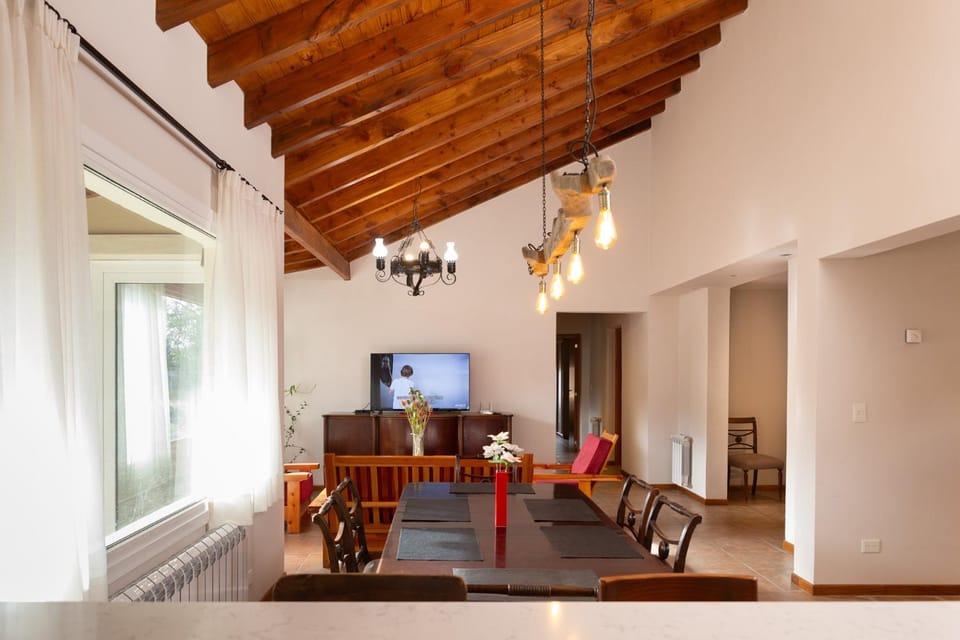 CASA DE CAMPO y BOSQUE House in San Carlos Bariloche