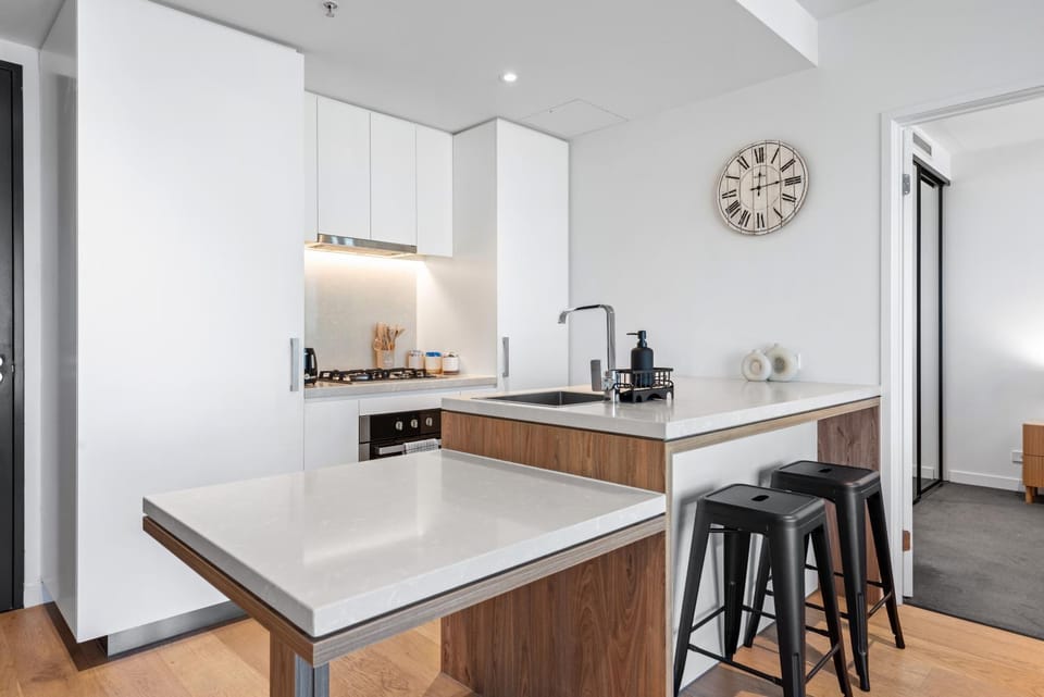 City and Mountain View Apt with Pool, Gym and Parking Apartment in Brisbane