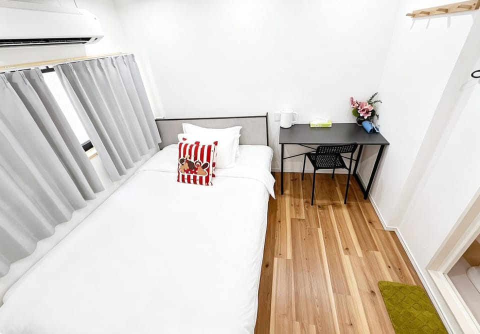 浅草花日美居 Asakusa Hanahi 305 Queen Bed Room, 4 min walk to Asakusa Temple, direct subway access to Narita and Haneda Airport Apartment in Japan
