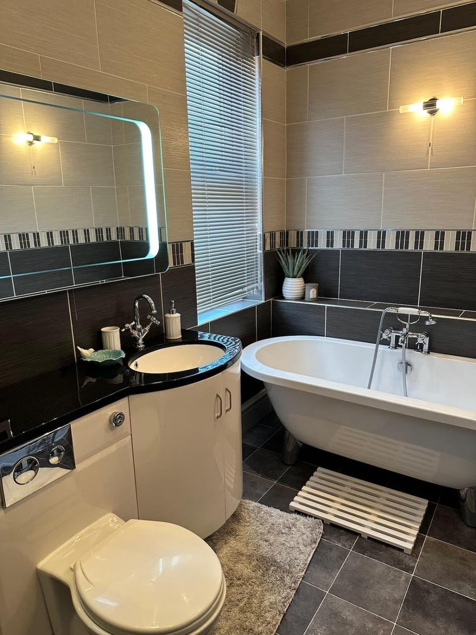 Bathroom, Bath