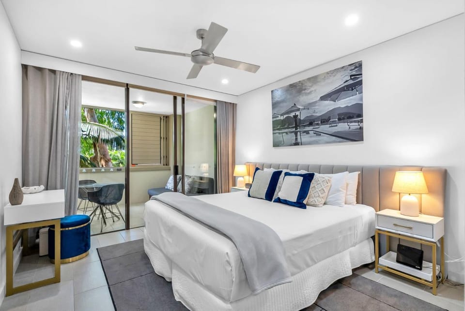 Belle Escapes 328 Stylish Studio in Beachfront Resort Palm Cove Apartment in Palm Cove