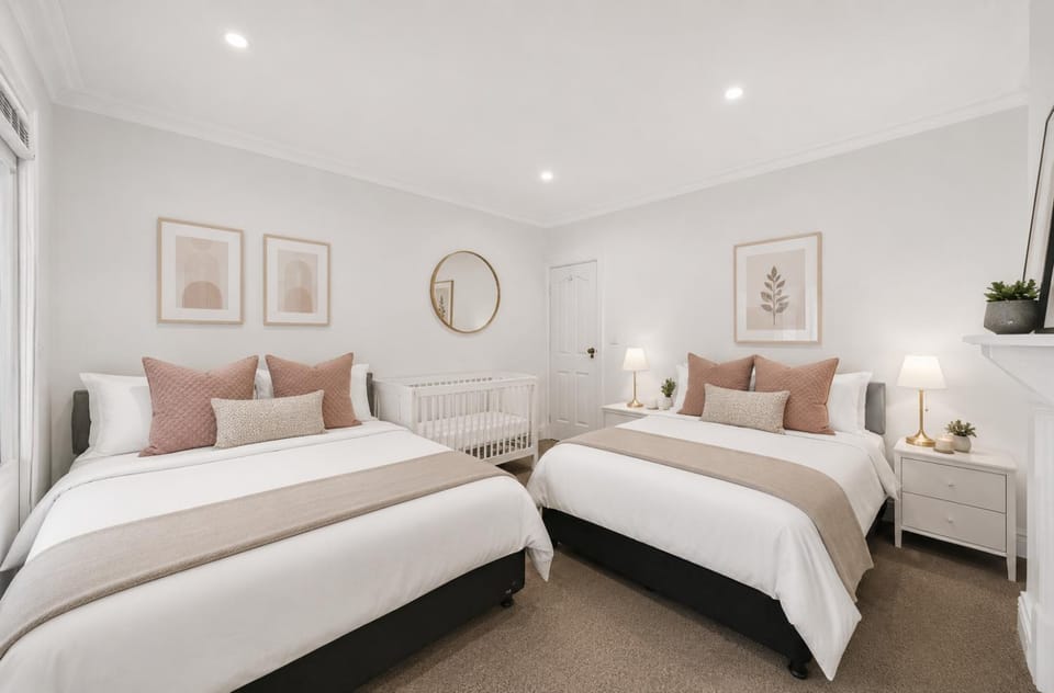 Darlinghurst Living 5 Beds Garage Parking House in Sydney