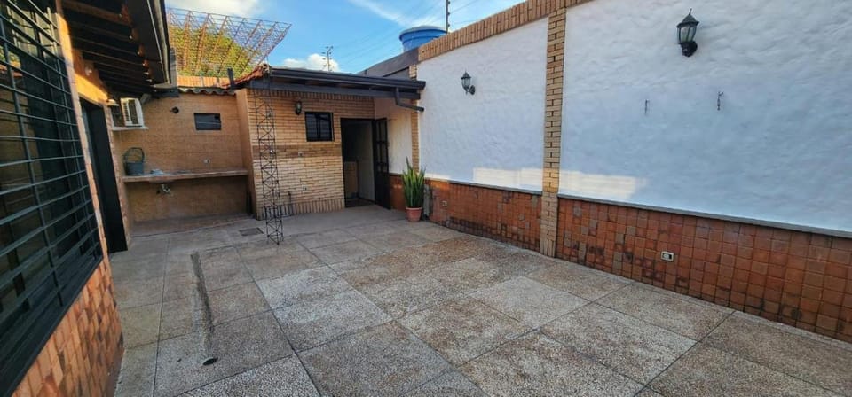 Hermosa y Elegante casa en Alto Barinas en alquiler House in Venezuela