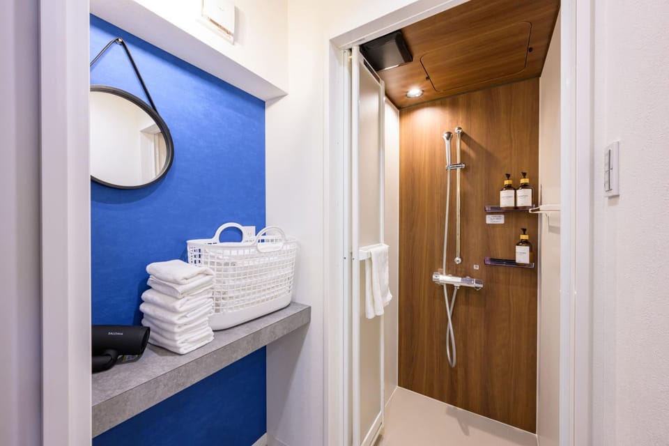 Shower, Bathroom