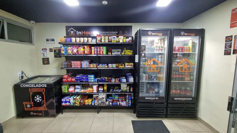 Kitchen or kitchenette, Supermarket/grocery shop