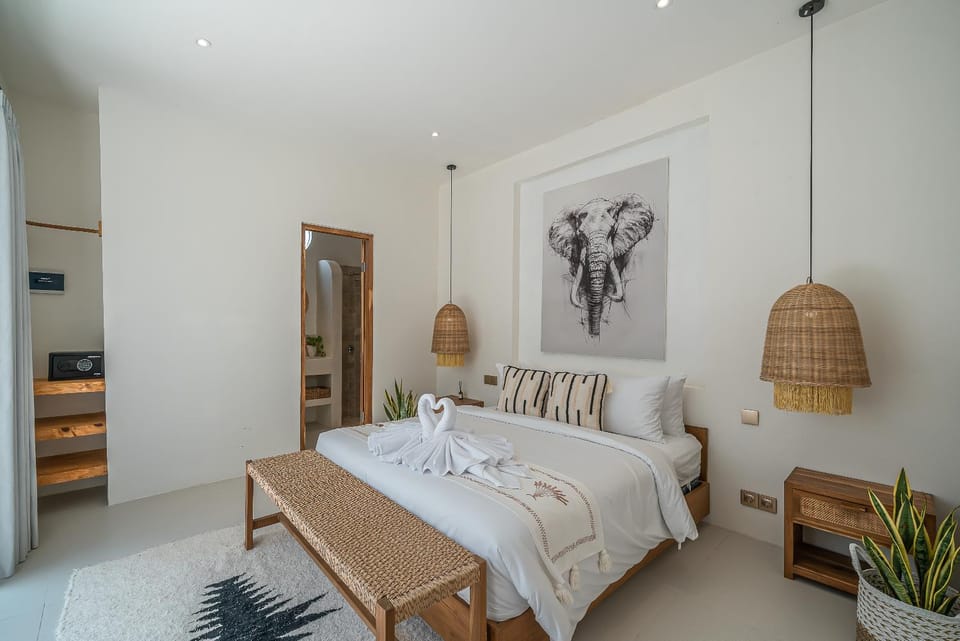 Villa Gajah - Tropical 2BR Escape Near Nyang Nyang Beach with Rooftop Villa in Bali