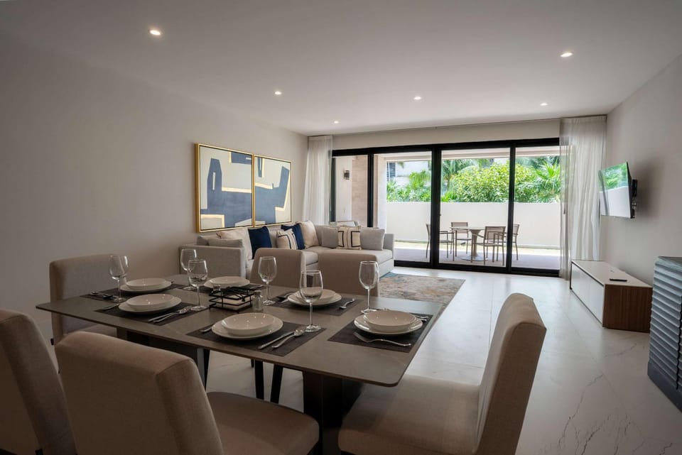 Modern Apartment with Marina & Beach Access Apartment in Cancun