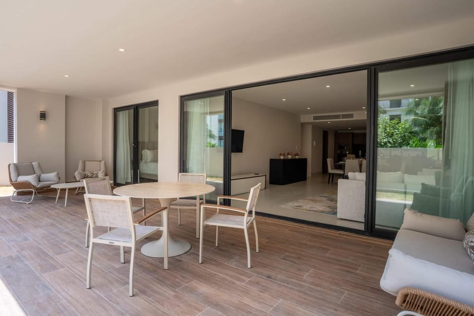 Modern Apartment with Marina & Beach Access Apartment in Cancun