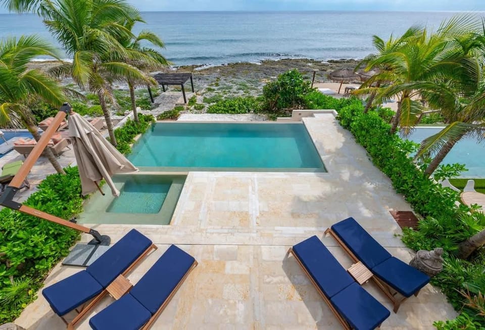 Villa Ohana - Luxe by the Sea Villa in State of Quintana Roo
