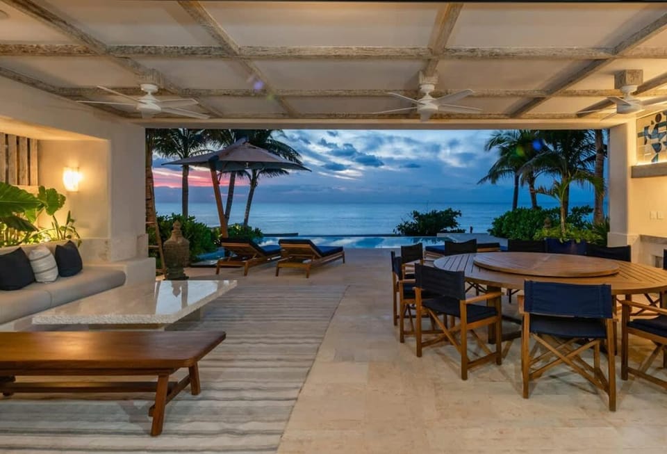 Villa Ohana - Luxe by the Sea Villa in State of Quintana Roo