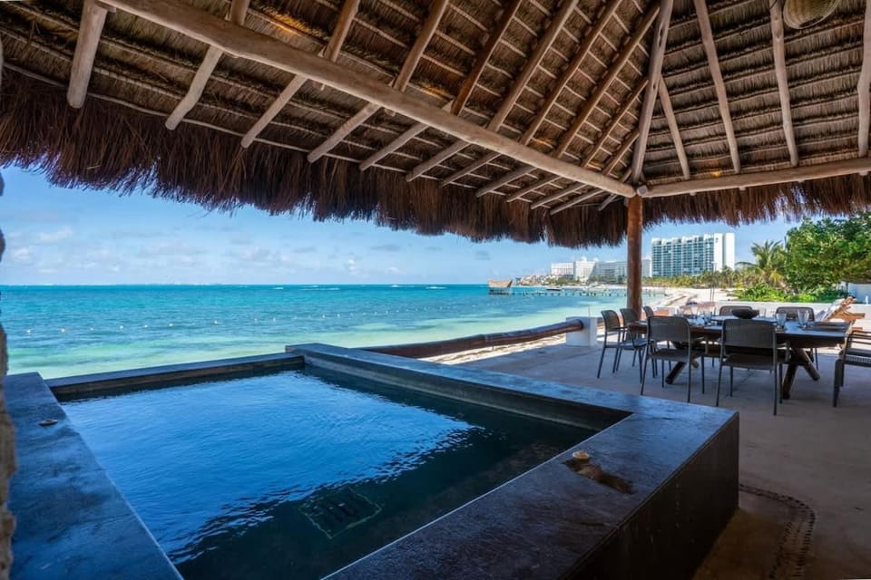 Villa Lagartijas - Exclusive Beach Escape Villa in Cancun