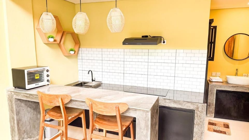 Tropical Loft Hideaway Villa with Sofa Bed Canggu Villa in North Kuta