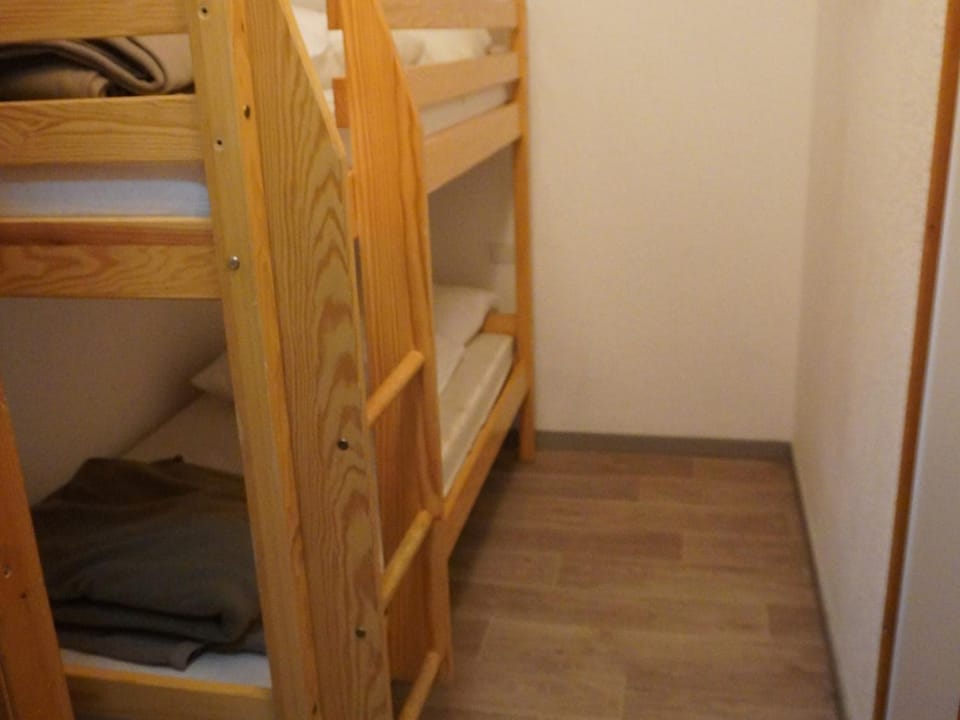 Appartement 6 pers, 2 ch, proche pistes et commerces - FR-1-807-123 Apartment in Saint-François-Longchamp