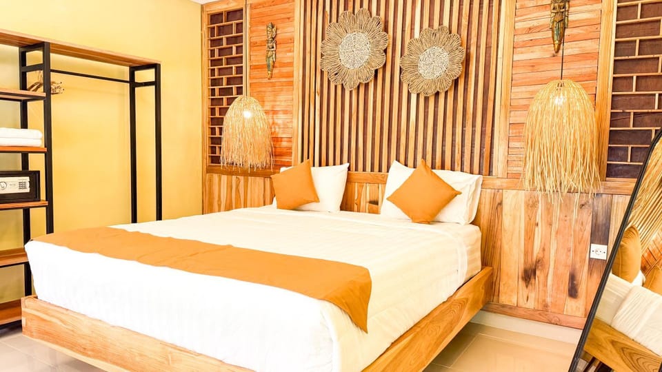 Loft Hideaway Villa with Sofa Bed Central Canggu Villa in North Kuta