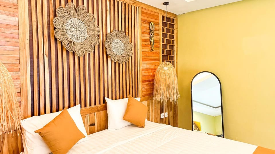 Loft Hideaway Villa with Sofa Bed Central Canggu Villa in North Kuta