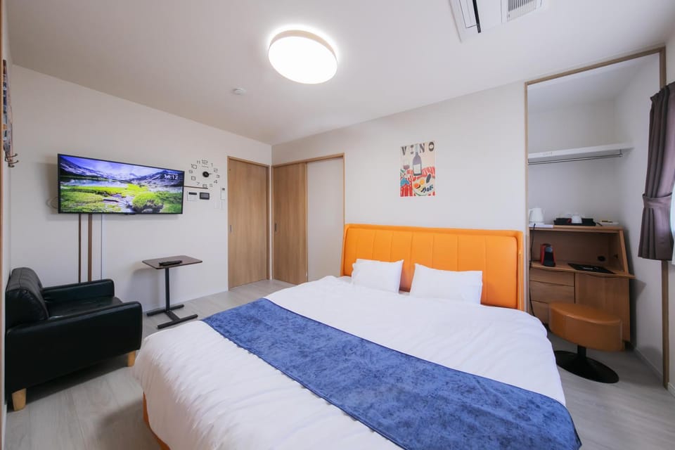 Bed, Photo of the whole room