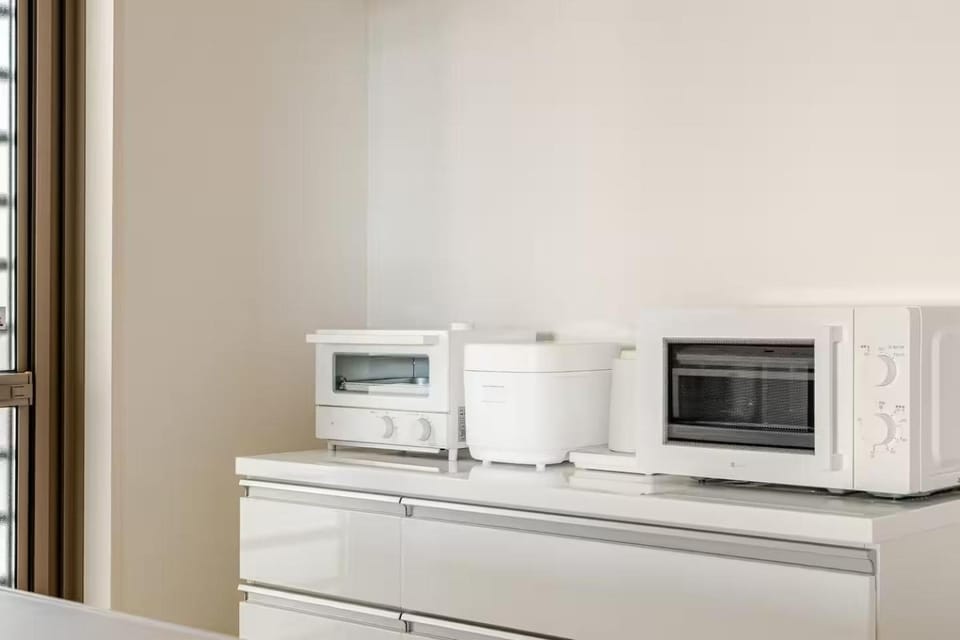 Kitchen or kitchenette, toaster