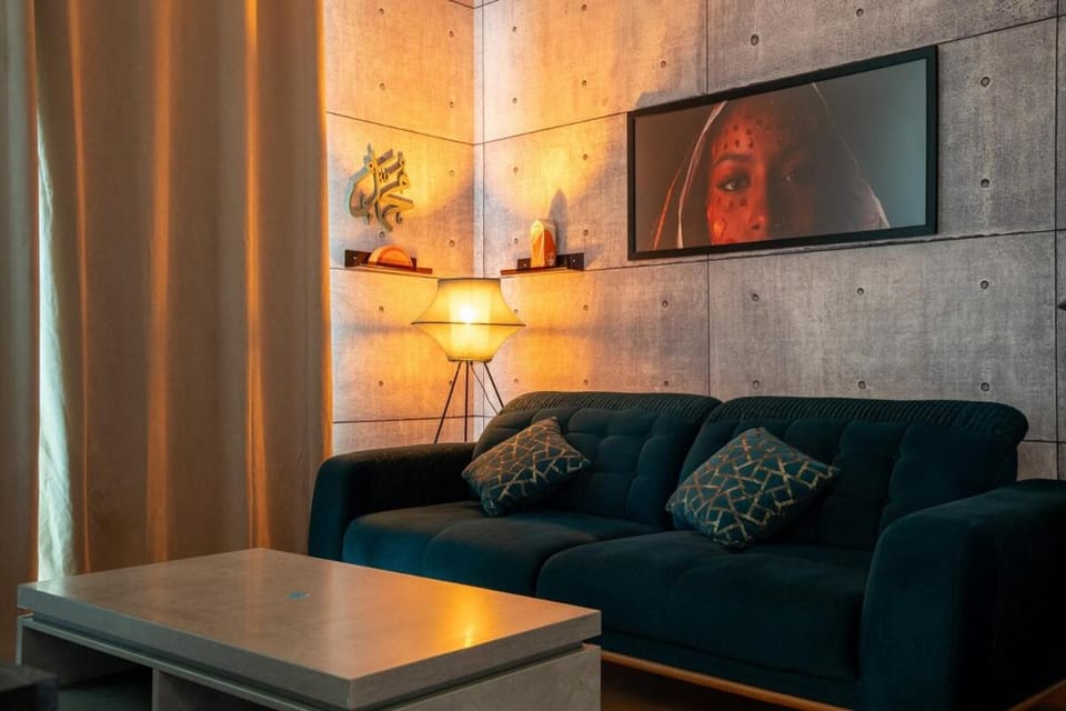 Designer Suite with Skyline views Apartment in Dubai