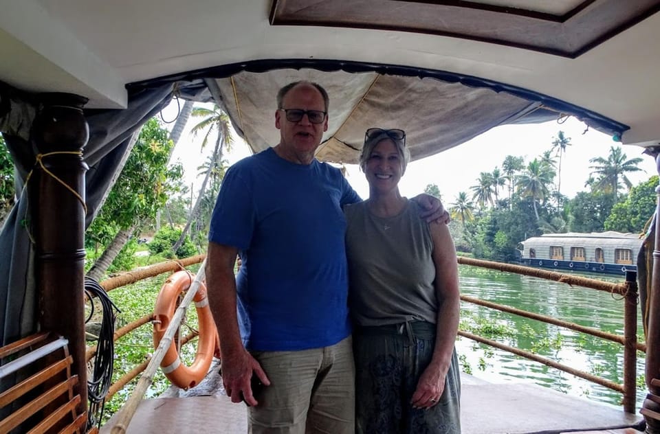 One Bed Room Houseboat Bed and Breakfast in Kumarakom