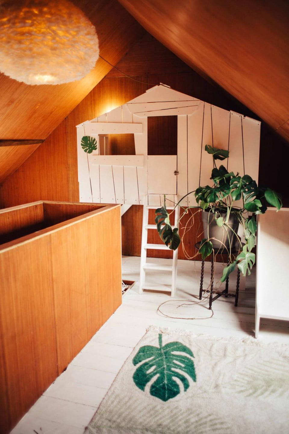 Bed, Game Room, Photo of the whole room, Bedroom, Sports, cot, furniture, air conditioner