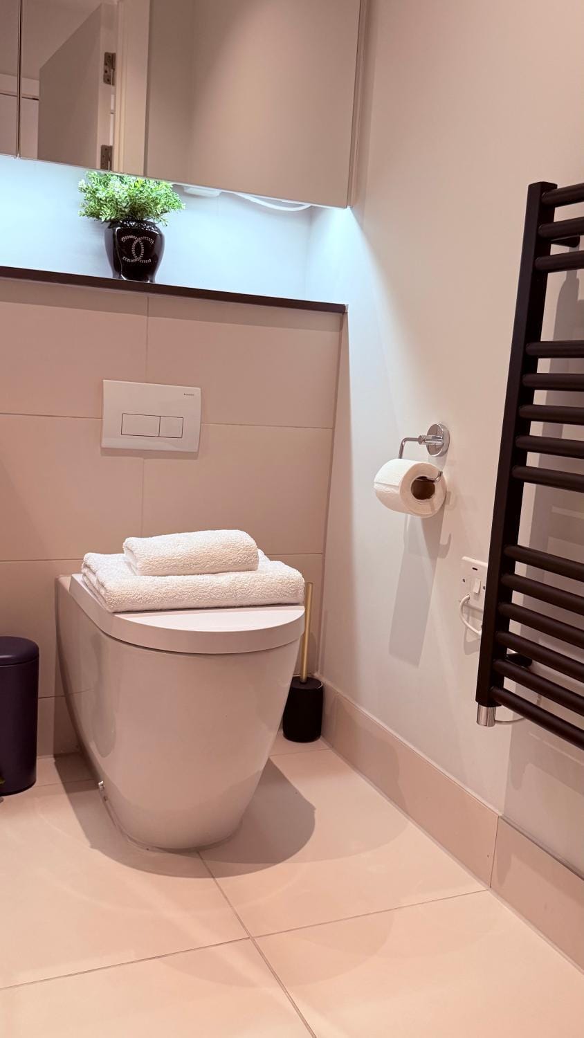 Toilet, Bathroom