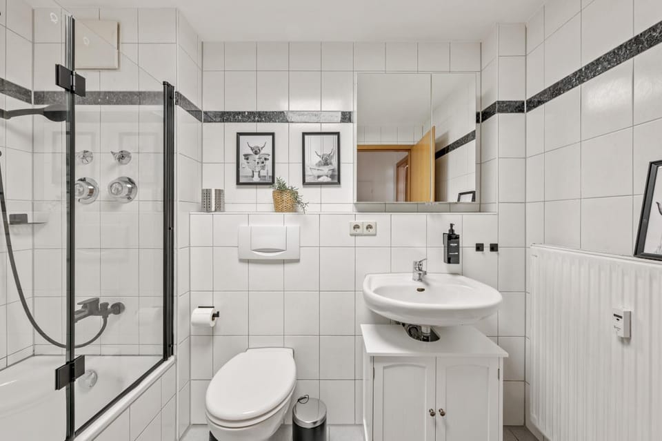Bathroom, Bath
