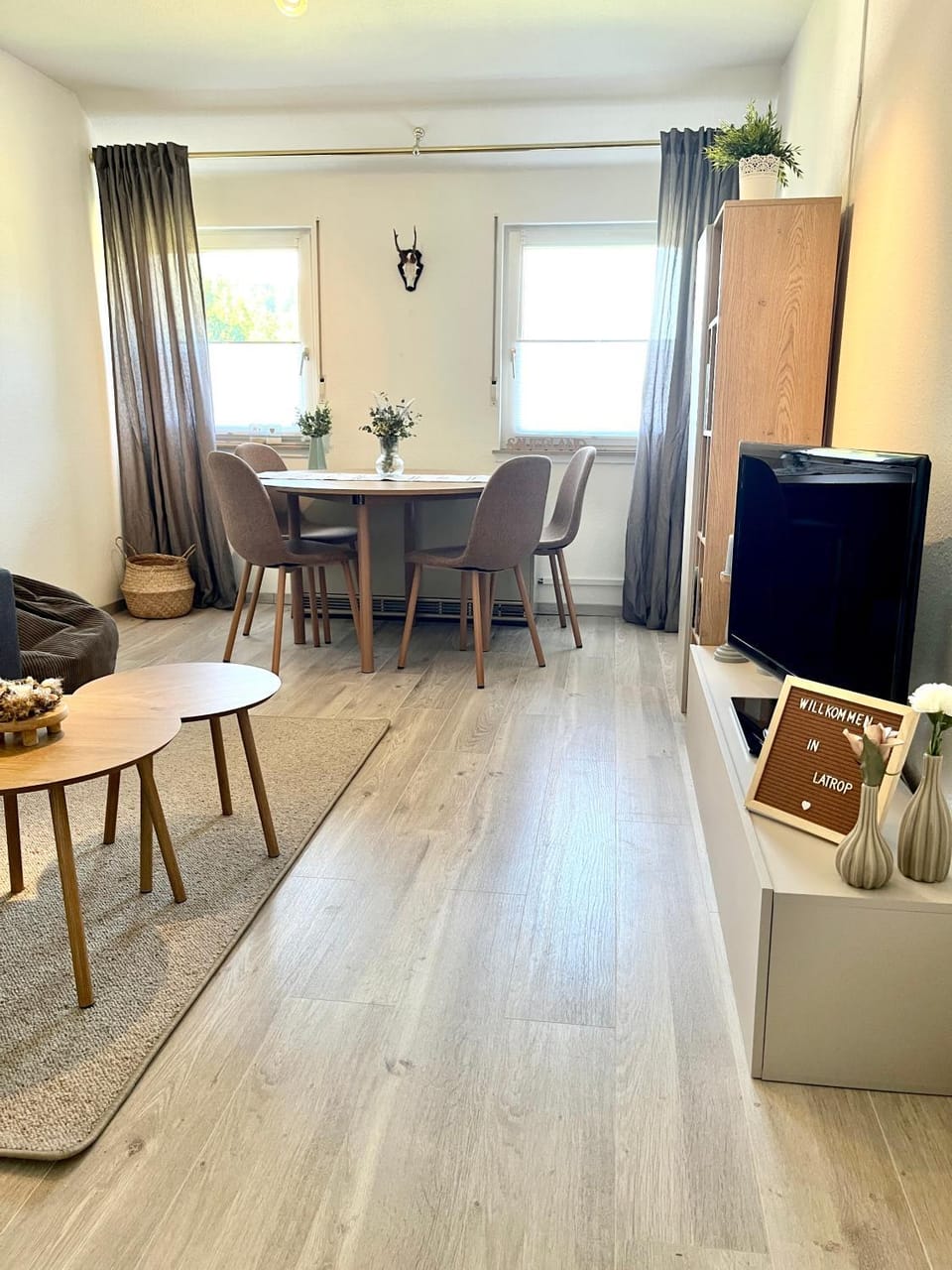 Property building, Living room