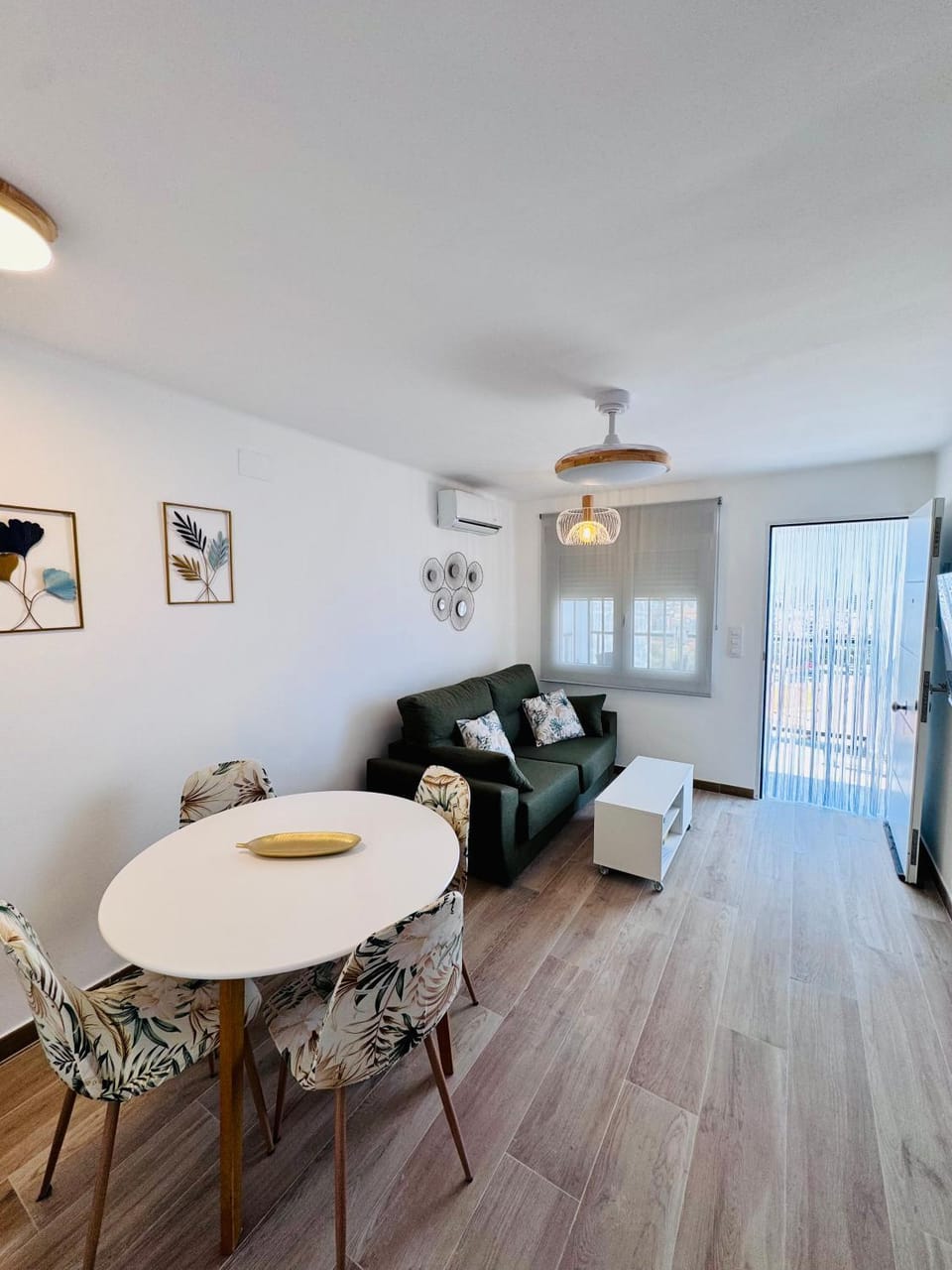 Leo Apartamentos La Cova House in Peniscola