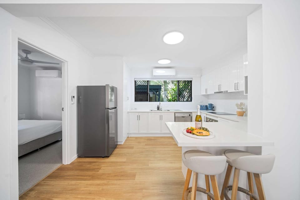 Kitchen or kitchenette, minibar, oven, pet friendly, stove