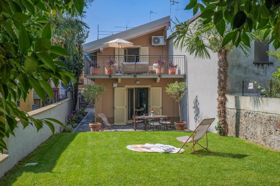 Garden, Garden view