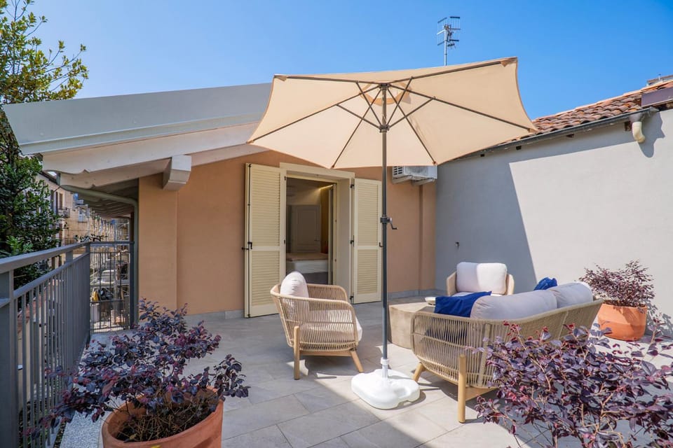 Balcony/Terrace, Garden view