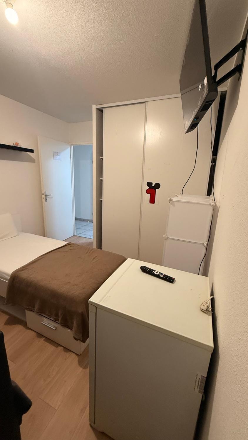 chambre 2 Vacation rental in Pau