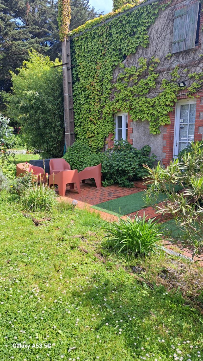 Gîte LES HORTENSIAS 4 étoiles avec piscine Apartment in Pays de la Loire