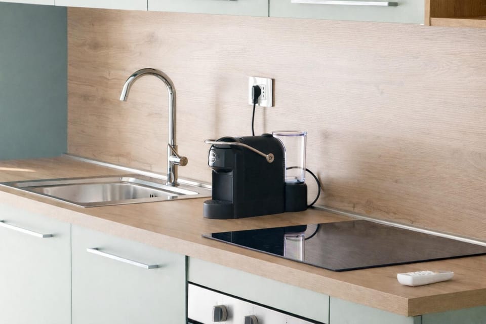Coffee/tea facilities, Kitchen or kitchenette