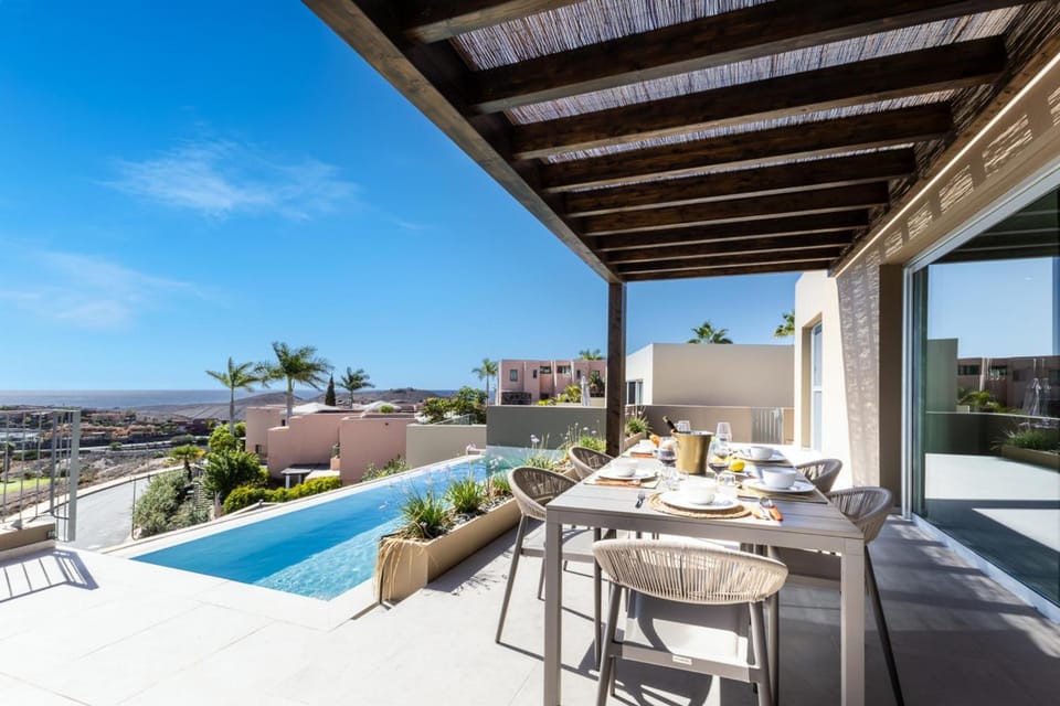 Balcony/Terrace, Living room, Dining area, Pool view, Swimming pool, sunbed