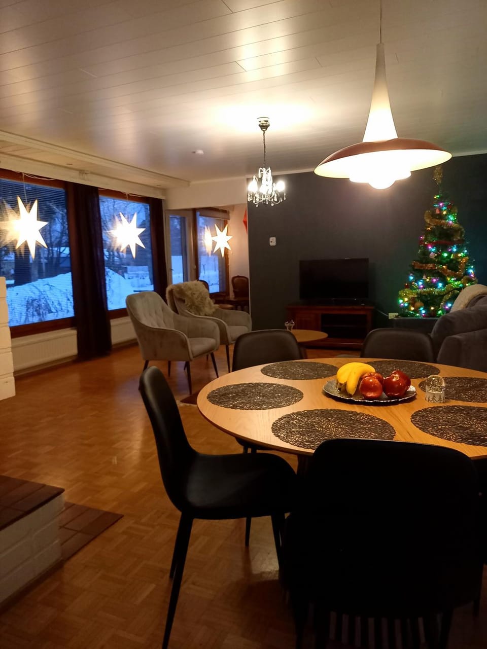 Living room, Dining area