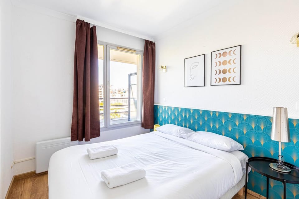 GuestReady - Sunny apartment with balcony views Apartment in Paris