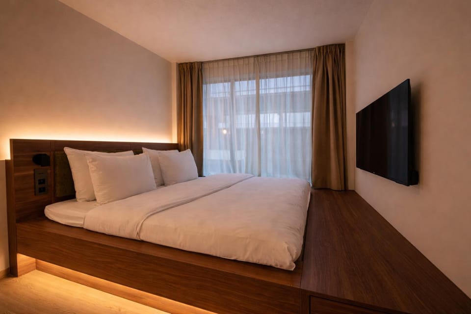 SKIPR Hotel - adults only Hotel in Antwerp